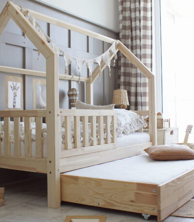 Bianco plus me syromeno krevati surtari apothikeutiko xoro