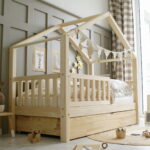 Housebed Plus με πλακέ κάγκελο και συρτάρι ή δεύτερο κρεβάτι